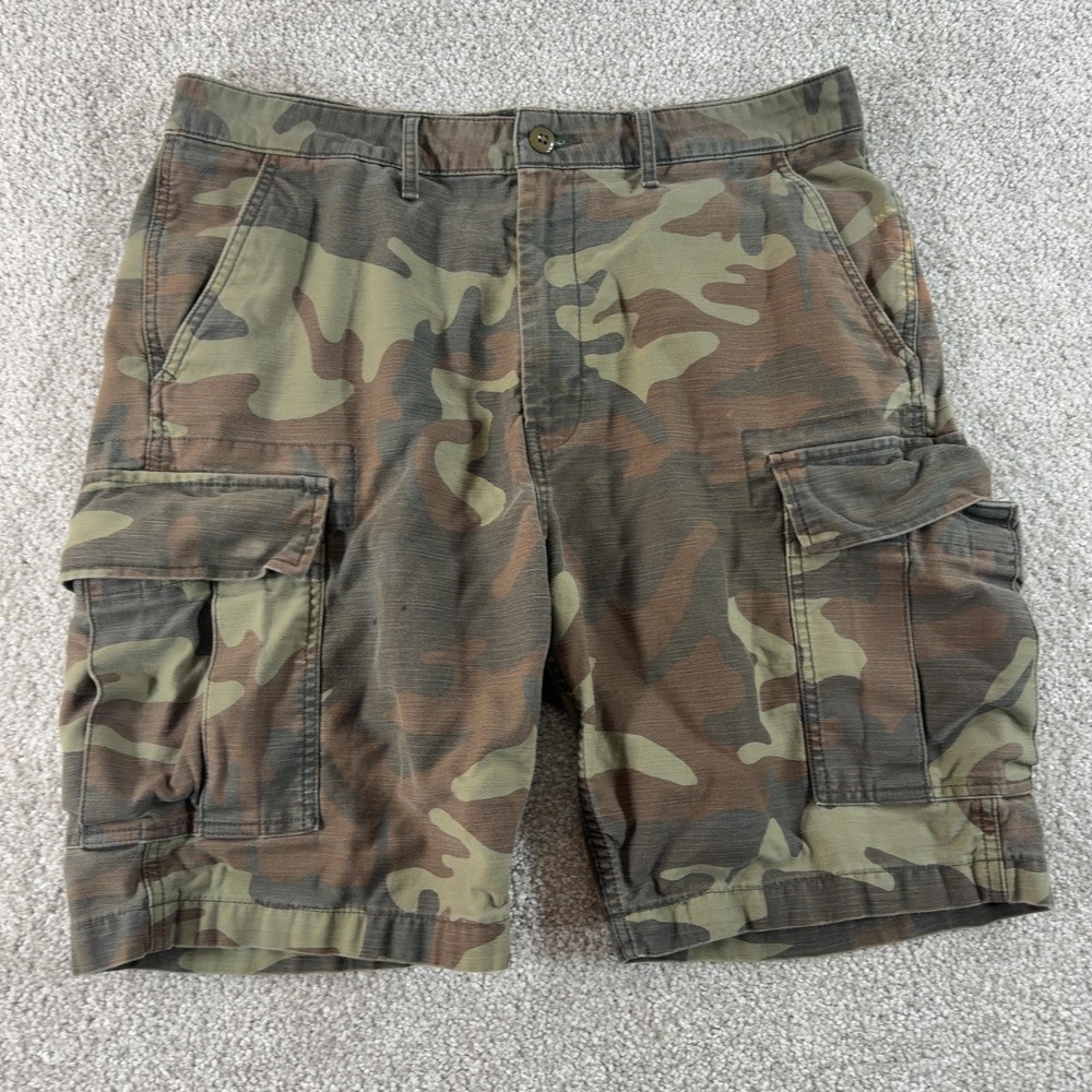 Levi's Cargo Shorts 34 Men Green Camo Pockets Zip Front Heavy Cotton Woodland